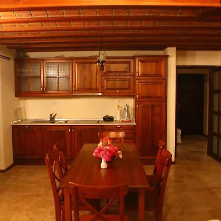 Villa Mandarin Villas *